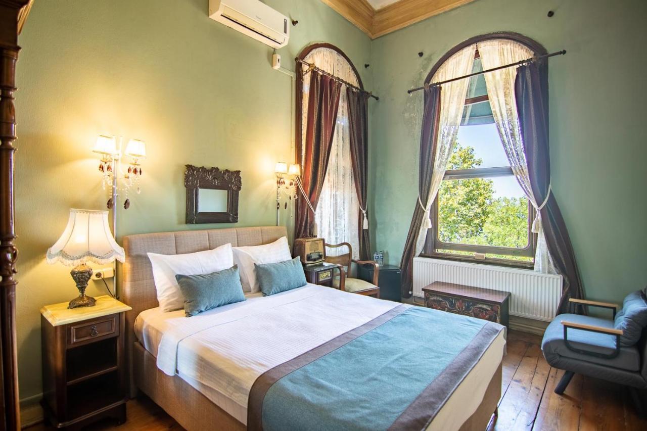 Bueyuekada Anastasia Meziki History Mansion Адалар Екстер'єр фото